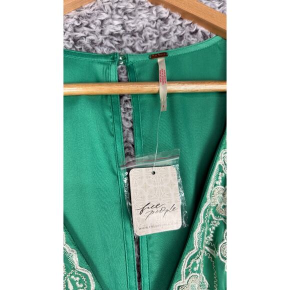 Free People Cooper Maxi Dress Size 10 Green Satin and Lace Short Sleeved - Picture 5 of 10